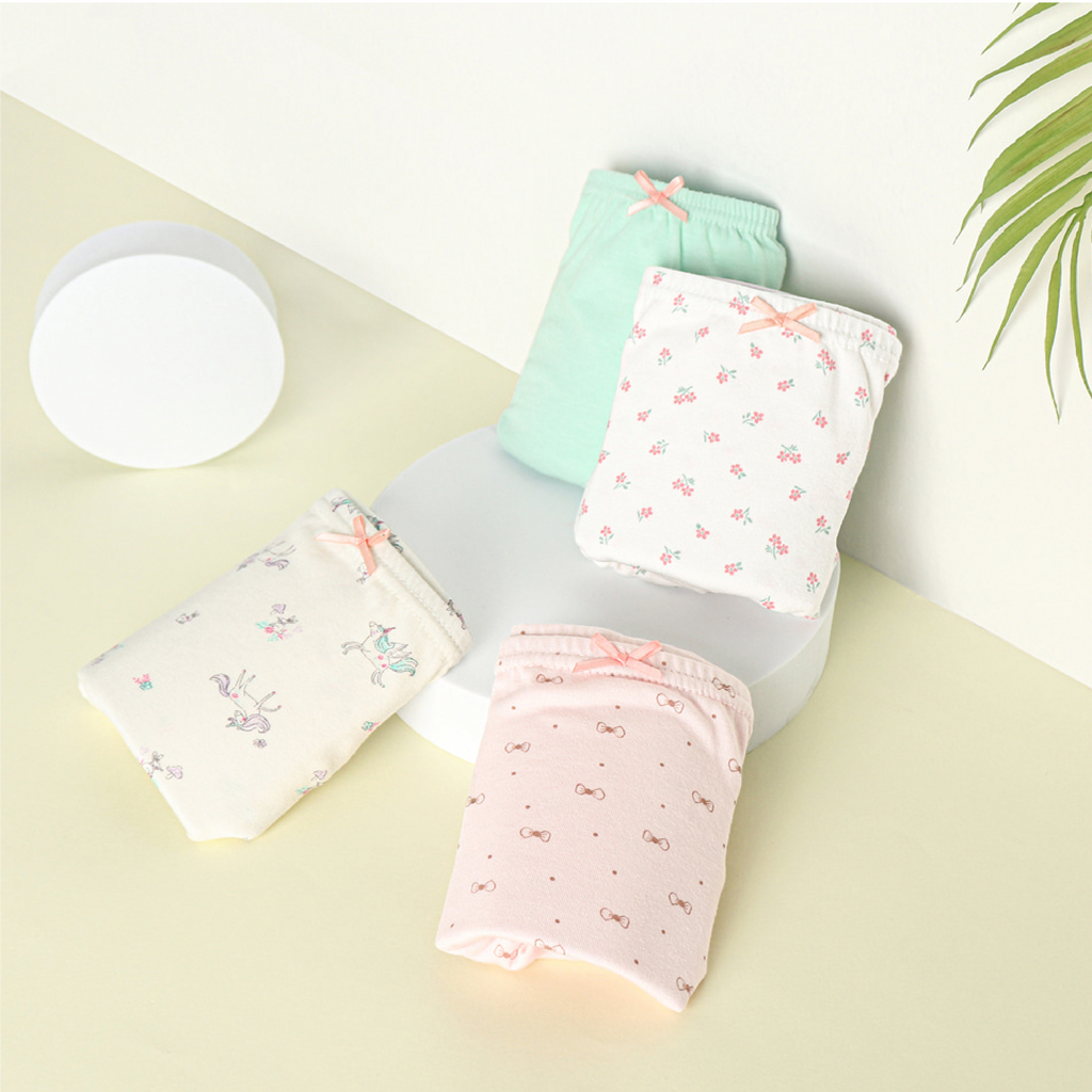 Unicorns in the Garden Underwear (Pack of 4)
